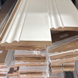 MDF Baseboard Primed/ Molduras 4’ $0.81
