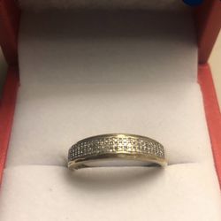 10k Men’s Gold Ring (size 10)