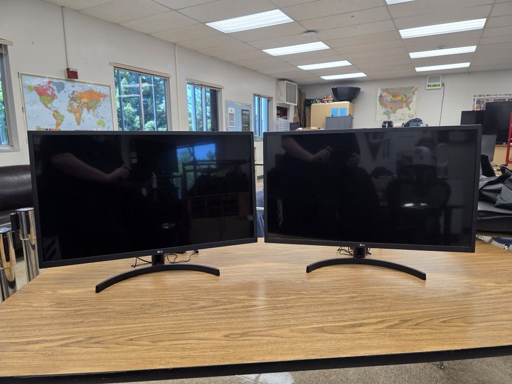 LG 32 Inch Dual Monitors