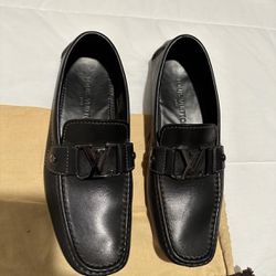 Louis Vuitton 7 Black Calf leather loafers