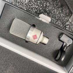 Neumann TLM 102 Condenser Mic