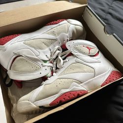 Air Hare Size 13