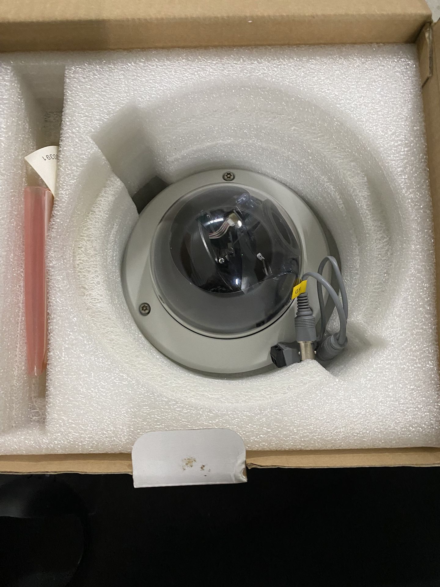 LTS Camera Surveillance 2MP 1080P HD- TVI 1/2.7 Sensor Model# CMHD3423D
