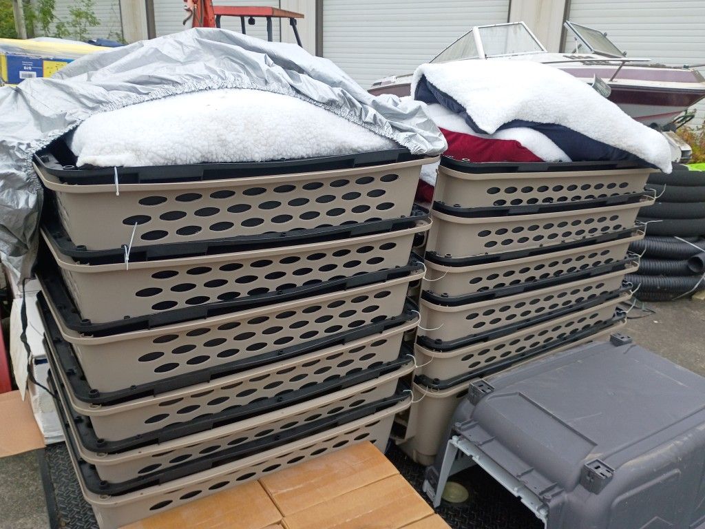 Dog Kennels Large Medium And Small Dog Beds Large Medium And Small Stain And Odor Killer Dog Food And Cat Food