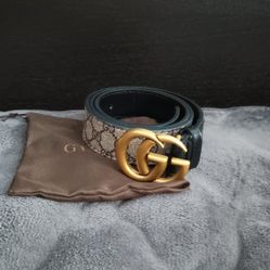 Men's Leather Gucci Belt