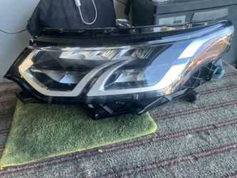 2020 LAND ROVER DISCOVERY  LEFT  HEADLIGHT