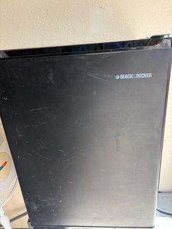 Black + Decker mini fridge
