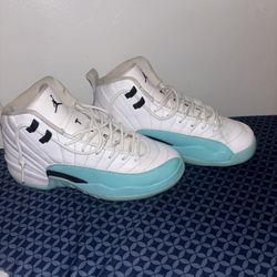 Jordan 12 SIZE 8