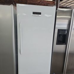 Frigidaire Upright Frost Free Freezer 