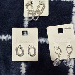 Woman’s Cubic Zirconia Earrings 