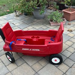 Radio flyer wagon