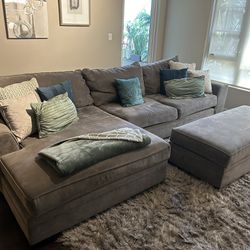 Grey Sectional with Chaise (LAF) With Ottoman