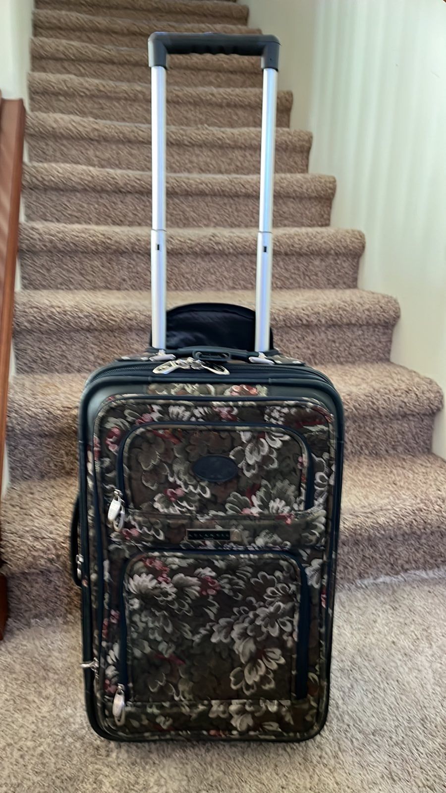 Vintage Atlantic Floral Design Rolling Luggage Suitcase 15x 22” x10