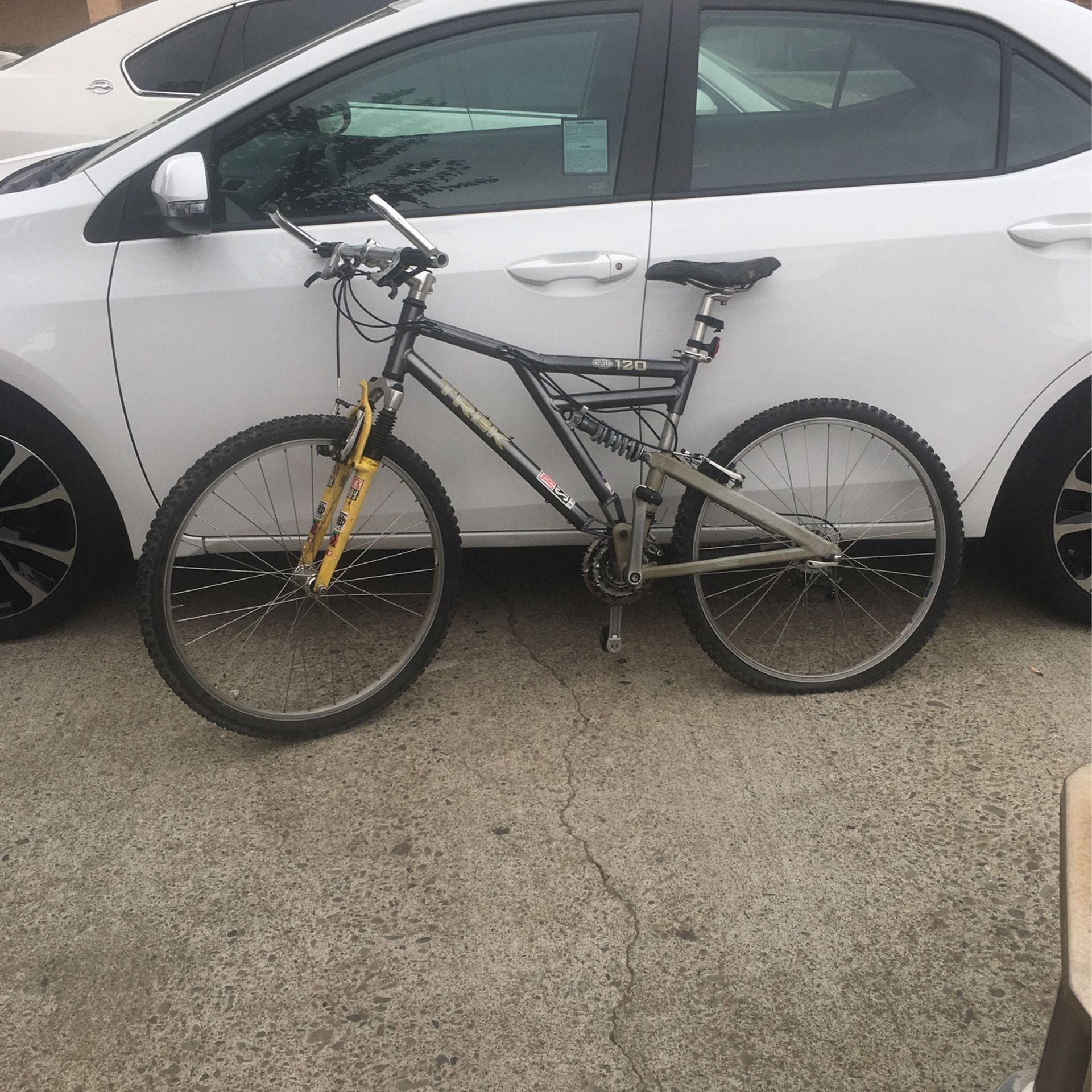 Men’s 26”TREK St120 Mountain bike