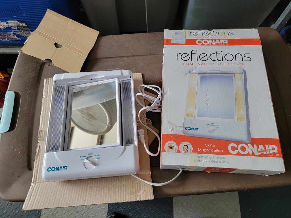 Conair Makeup Mirror