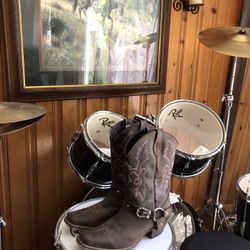 Women Boots””