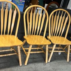 Dick Size 4 Solid Wood, Good Condition, Dining Chairs