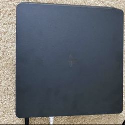 Great Condition Ps4 Pro W/1tb