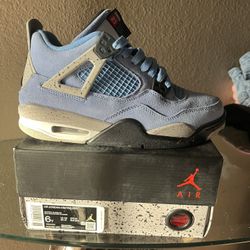 Jordan 4 University Blue 