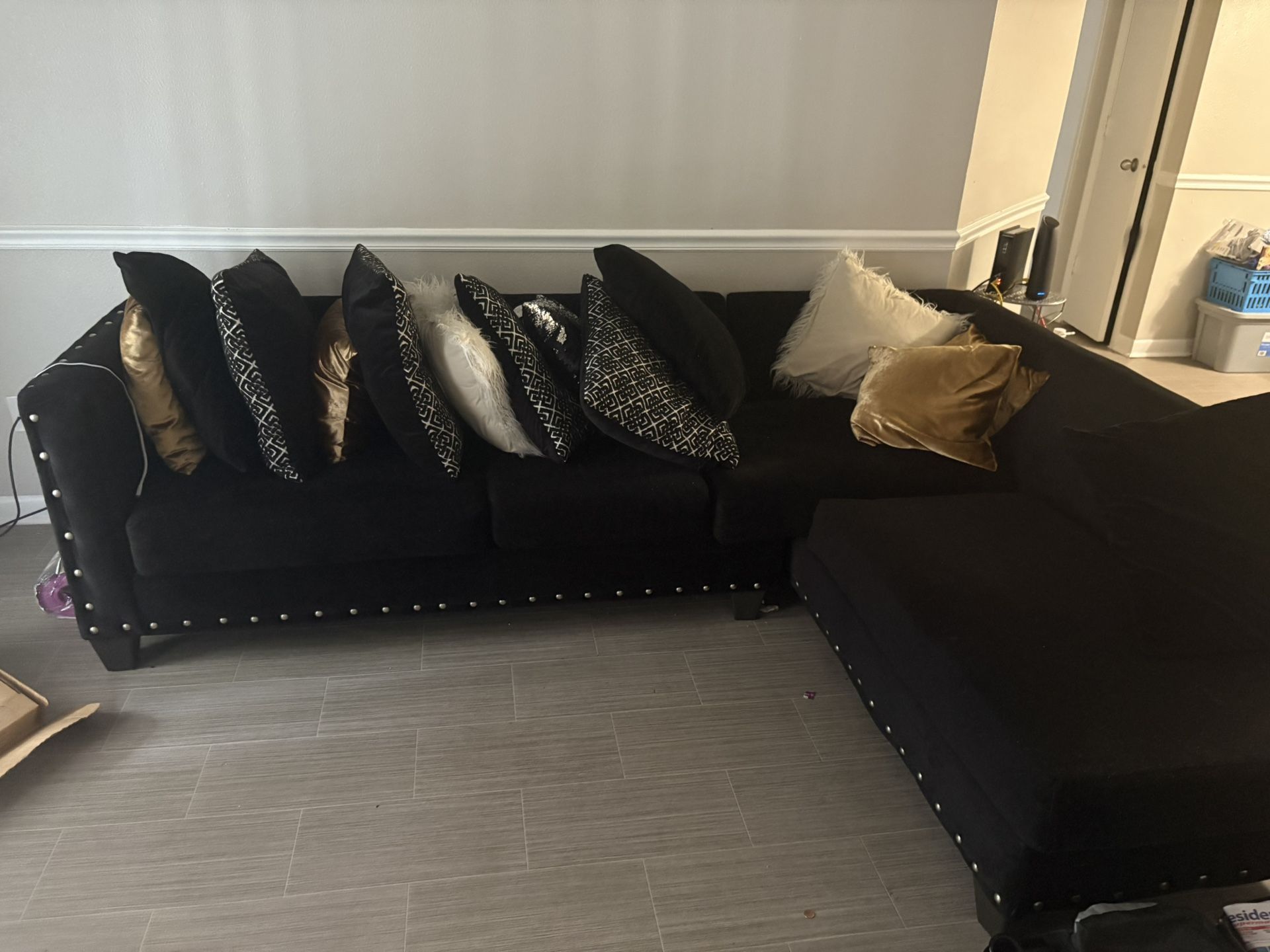 Medium Sectional Pillows Included