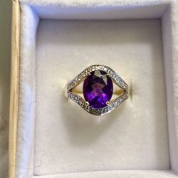 14kt Yellow Gold Amethyst And Diamond Ring Size 6-7