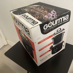 NEW 4.5qt Slow cooker