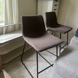 2 Kitchen Counter Stools