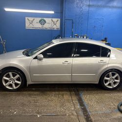 2005 Nissan Maxima
