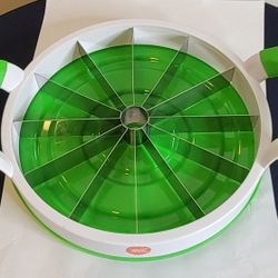 Large 12-Blade Watermelon Slicer & Corer – Green/White