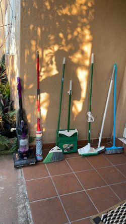 Cleaning Supplies Bundle $59 firm