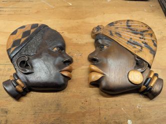 Pair of wood carvings