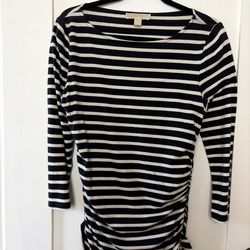 7-Piece Women’s Top Bundle - Size Medium