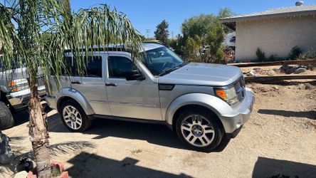 09 dodge nitro