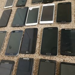 Lot Of 27 Smart Phones. Samsung, Motorola, LG. ALL WITH PERFECT SCREENS