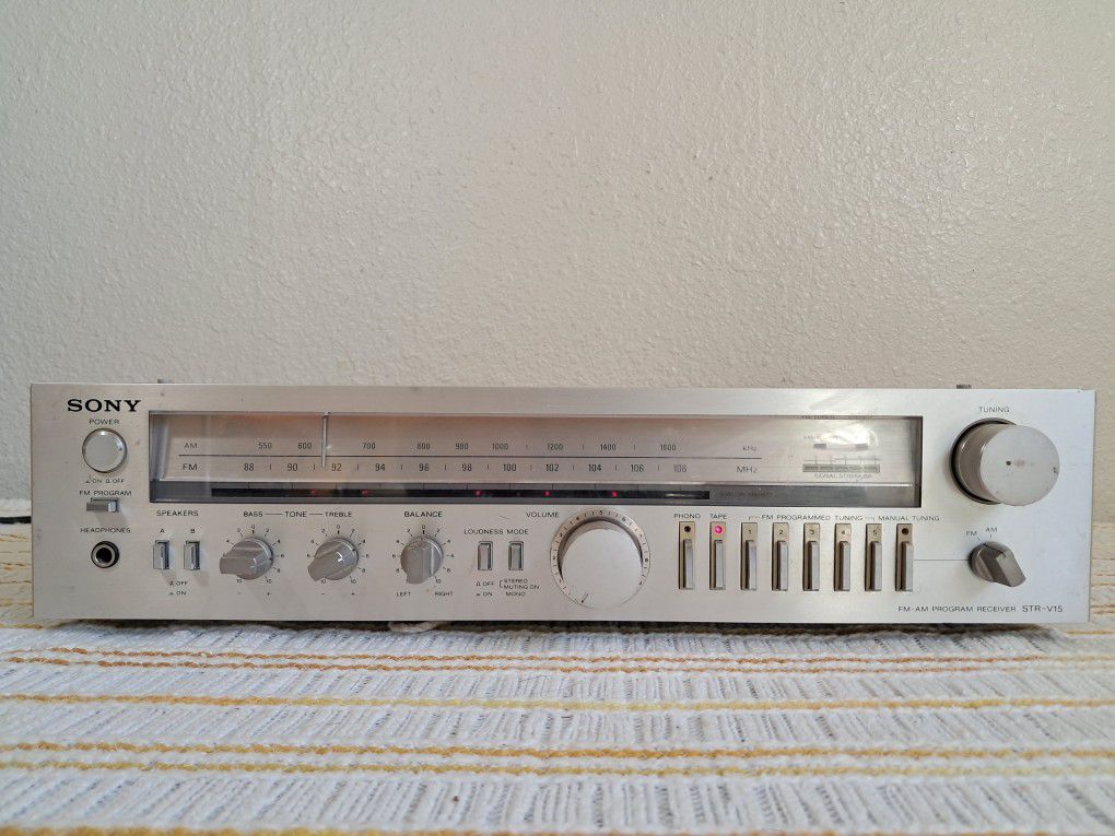 Sony STR-V15 Stereo Receiver Vintage Japan Silver Tested 1976