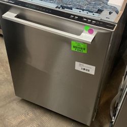 Magic Chef MCSDW8TCST Dishwasher