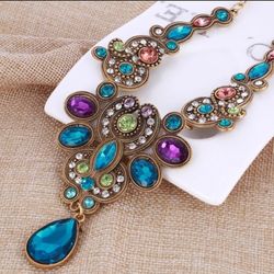 Bundle of 3 statement necklaces and dangle earrings