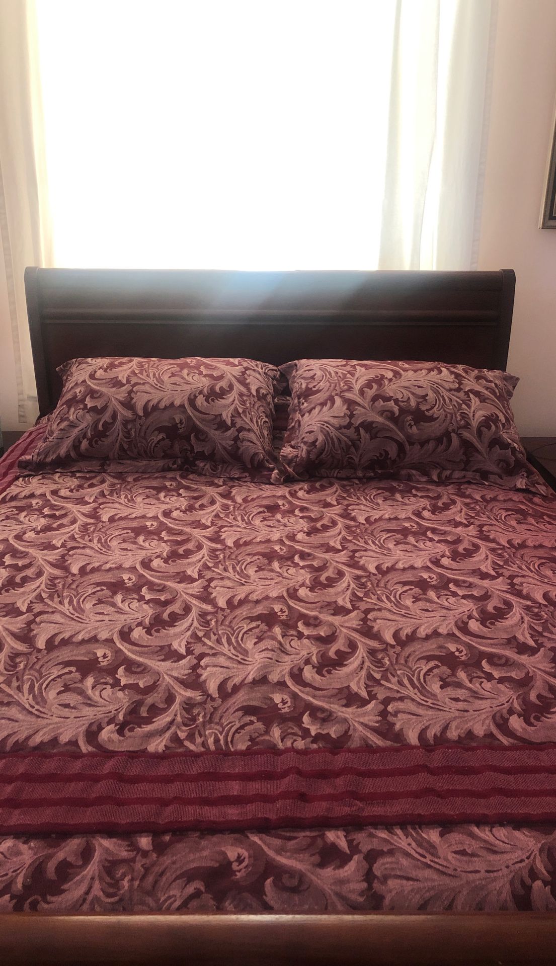 Burgundy Queen Comforter Set