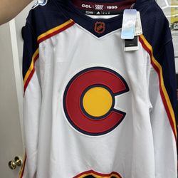 Avalanche Reverse Retro Addidas