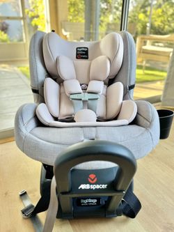 Peg Perego Kinetic Car Seat- Mon Amour