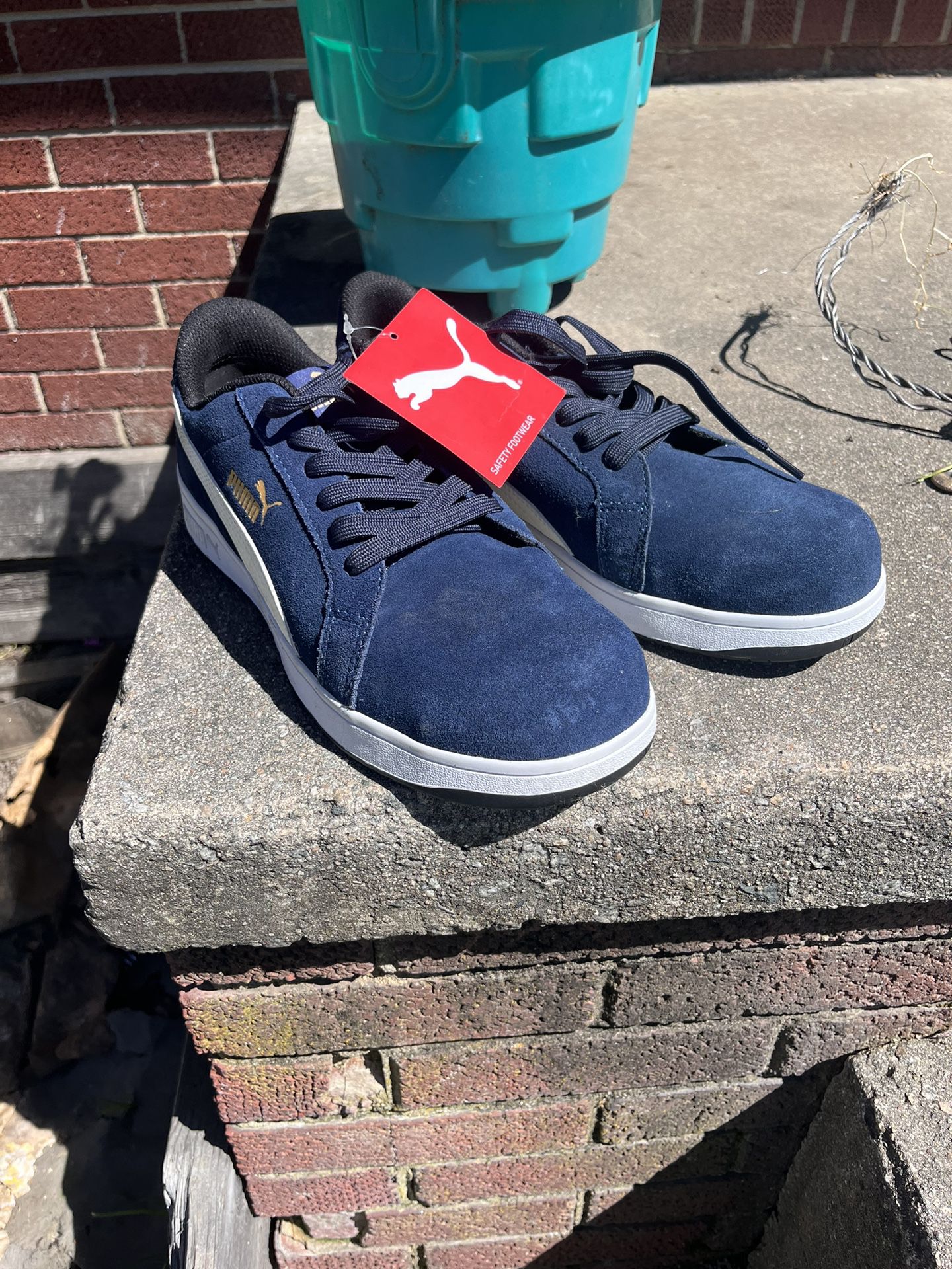 Puma Iconic Suede Navy Low (Size 9)