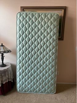Twin mattress new