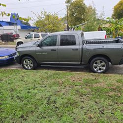 Se Vende Dodge RAM  1500 Año 2012  $12 ,000