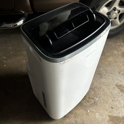 Portable AIR Conditioner - Frigidaire - 