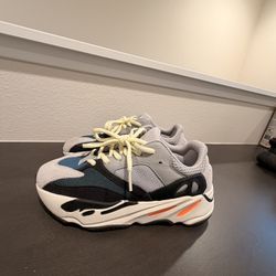 Adidas Yeezy Boost 700 Wave Runner
