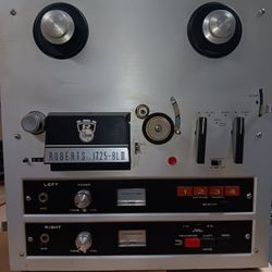Robert's 1725-8L Reel To Reel Player