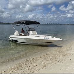 Hull: 1998 wellcraft 19ft Motor: 2018 Suzuki 115 