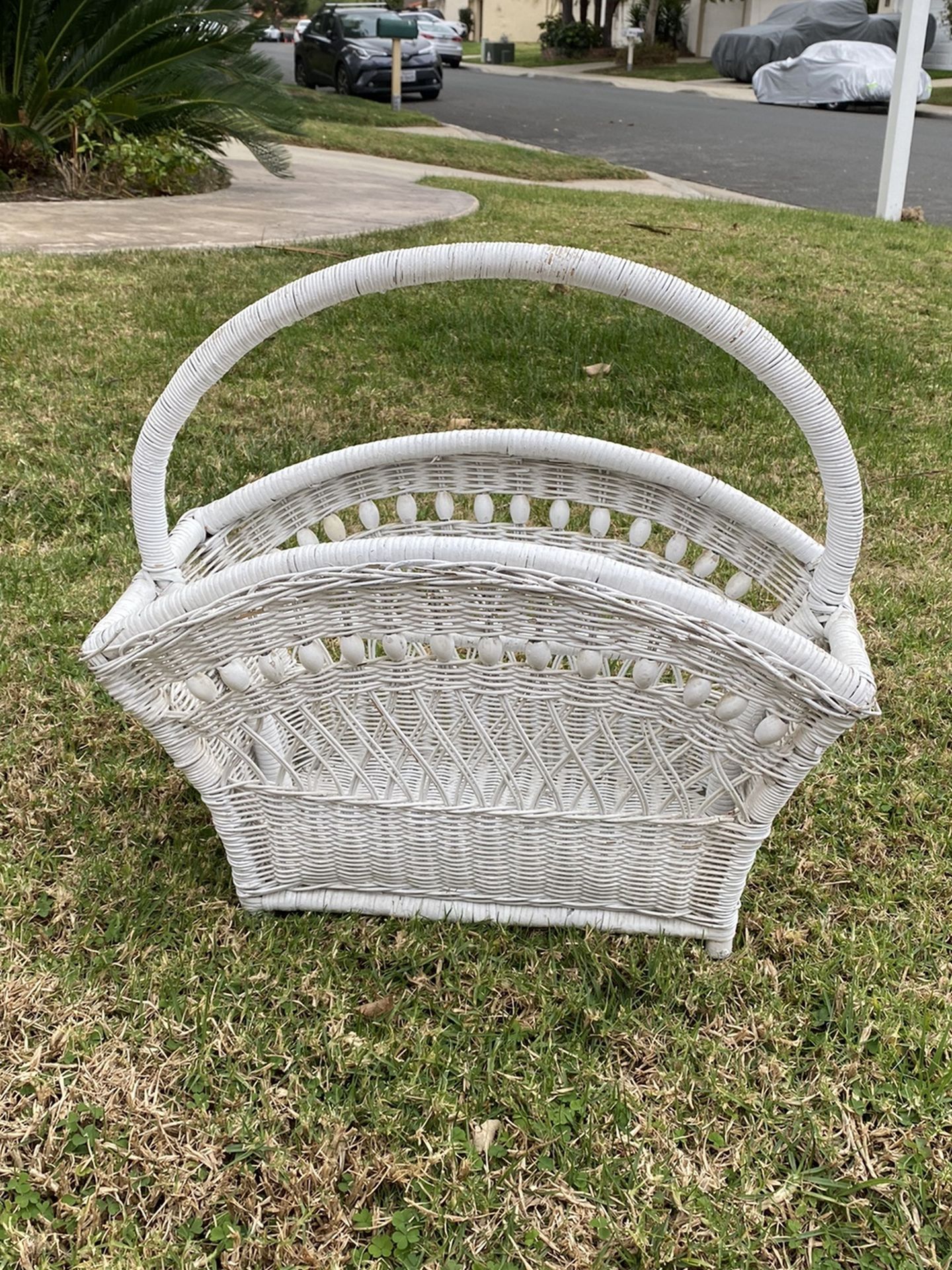 Vintage Wicker /Rattan Boho Magazine Rack