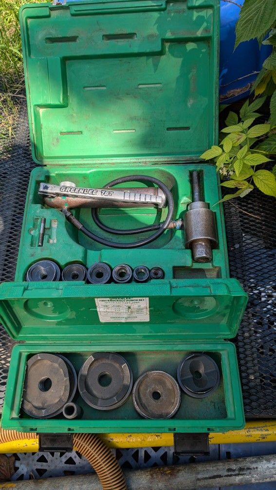 Greenlee hydraulic knockout set 1/2 in to 4-in