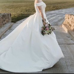 Wedding dress , Veil, Under skirt